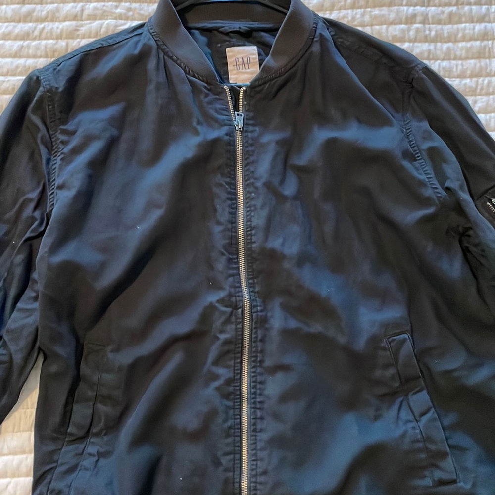 Men’s black Gap bomber jacket
